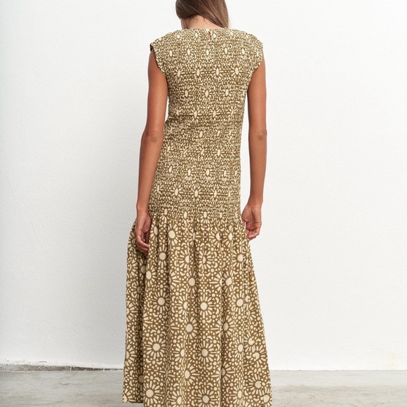 Par & Escala Emma Green Dress - Picture 2 of 3